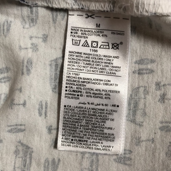 GAP Old Navy Men’s Medium Soft Summer Tee Shirt Tops LOT OF 4 - Picture 13 of 13